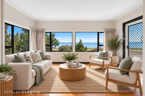 Photo of property in 9 The Esplanade, Eastern Beach, Auckland, 2012