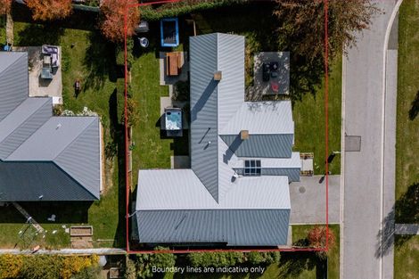 Photo of property in 5 Crawford Place, Lake Hayes, Queenstown, 9304