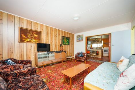 Photo of property in 34 Rhodes Drive, Kelvin Grove, Palmerston North, 4414