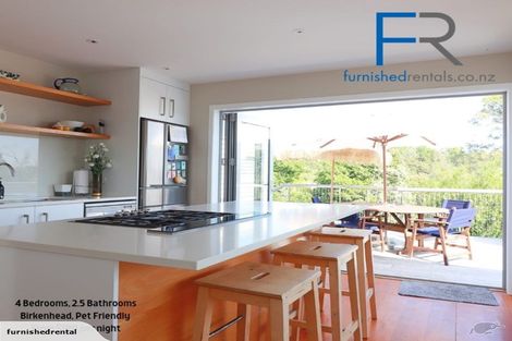 Photo of property in 900 Beach Road, Waiake, Auckland, 0630