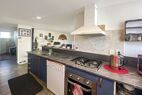 Photo of property in 15 Gibson Street, Aramoho, Whanganui, 4500