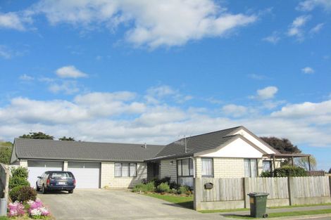 Photo of property in 2 Ngaio Street, Levin, 5510