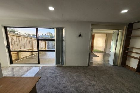 Photo of property in 48 Cardiff Road, Pakuranga, Auckland, 2010