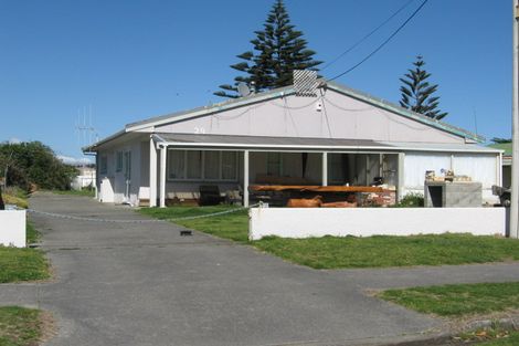 Photo of property in 29 Koputara Road, Himatangi Beach, Foxton, 4891