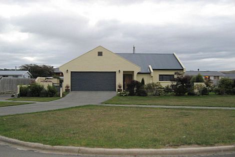 Photo of property in 13 Lowther Street, Oamaru North, Oamaru, 9400