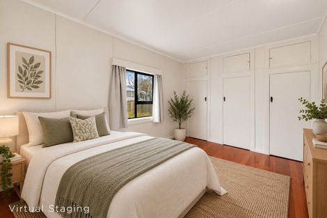 Photo of property in 9 The Esplanade, Eastern Beach, Auckland, 2012