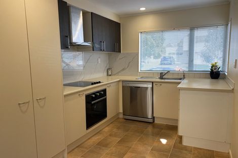 Photo of property in 17 Kona Crescent, Henderson, Auckland, 0610