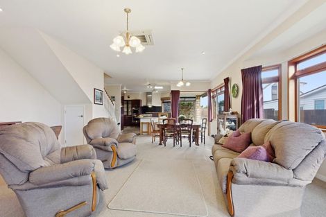 Photo of property in 10 Fairway Avenue, Mount Maunganui, 3116