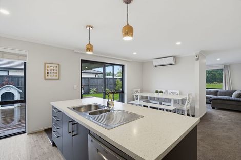 Photo of property in 128 Broadlands Drive, Rolleston, 7615