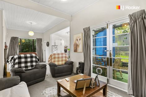 Photo of property in 11 Aitken Place, Mornington, Dunedin, 9011