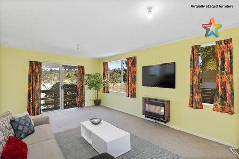 Photo of property in 1/15a Glen Road, Stokes Valley, Lower Hutt, 5019
