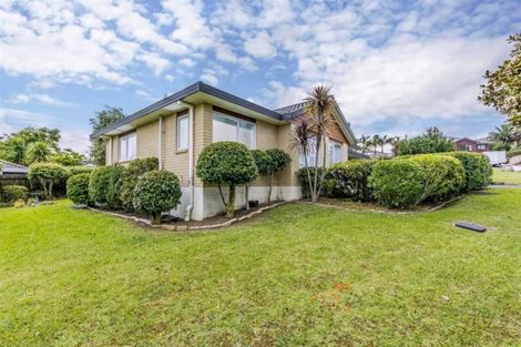 Photo of property in 10 Gala Place, Henderson, Auckland, 0612