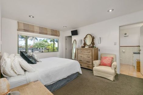 Photo of property in 2/25 The Avenue, Albany, Auckland, 0632