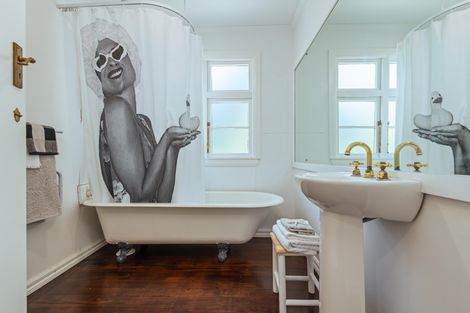 Photo of property in 162 Victoria Avenue, Hokowhitu, Palmerston North, 4410