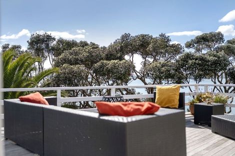 Photo of property in 16 Tainui Road, Cockle Bay, Auckland, 2014