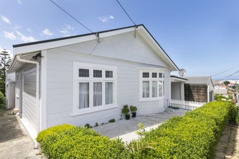 Photo of property in 43 Tirangi Road, Rongotai, Wellington, 6022