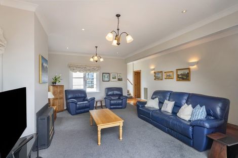 Photo of property in 100 Messines Road, Karori, Wellington, 6012