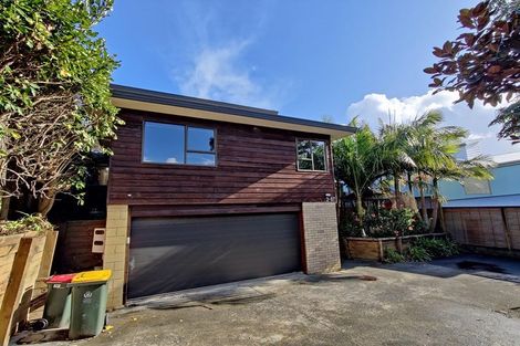 Photo of property in 2/87 Clovelly Road, Bucklands Beach, Auckland, 2012