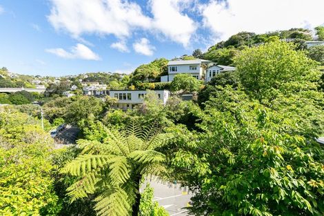 Photo of property in 6 Governor Road, Northland, Wellington, 6012