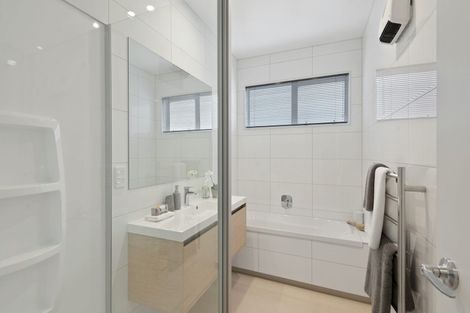 Photo of property in 65 Pepene Avenue, Takanini, 2112