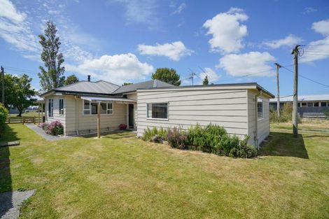 Photo of property in 11 Memorial Avenue, Drummond, Otautau, 9683
