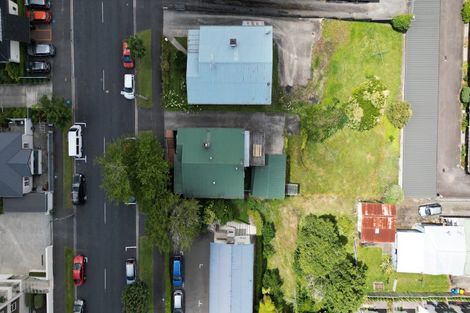 Photo of property in 35 Thackeray Street, Hamilton Lake, Hamilton, 3204