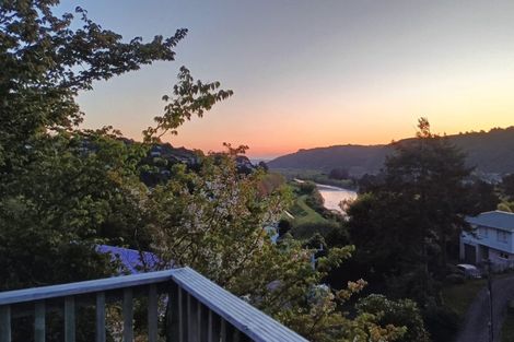 Photo of property in 16 Manor Drive, Stokes Valley, Lower Hutt, 5019