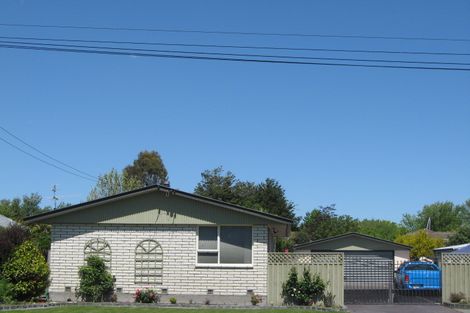Photo of property in 86 Farquhars Road, Redwood, Christchurch, 8051