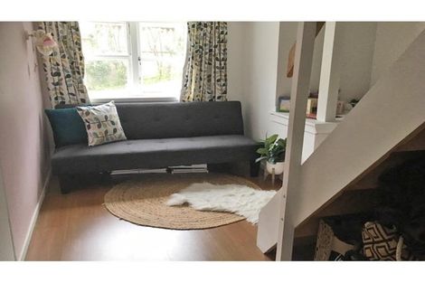 Photo of property in 2/199 Titirangi Road, Titirangi, Auckland, 0604