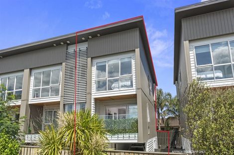 Photo of property in 4/4 Jutland Road, Hauraki, Auckland, 0622