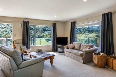 Photo of property in 11 Poriwira Drive, Kuratau, Turangi, 3381