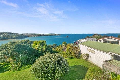 Photo of property in 79 Tiri Road, Tindalls Beach, Whangaparaoa, 0930
