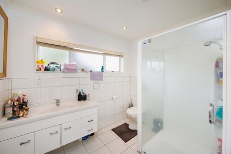 Photo of property in 31 Strachan Way, Highbury, Palmerston North, 4412