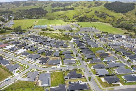 Photo of property in 16 Awa Avenue, Helensville, 0800