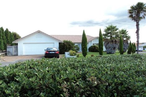 Photo of property in 57 Palmcrest Grove, Highland Park, Auckland, 2010