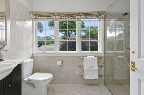Photo of property in 23 Te Kopua Street, Acacia Bay, Taupo, 3330