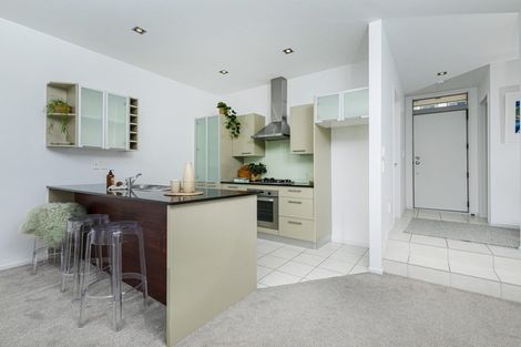 Photo of property in 14/40 Scarlet Oak Drive, Schnapper Rock, Auckland, 0632