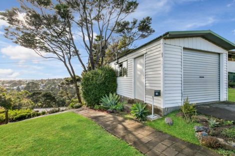 Photo of property in 10 Kia Ora Road, Beach Haven, Auckland, 0626