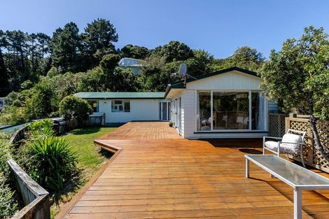 Photo of property in 11 Acheron Road, Paremata, Porirua, 5026