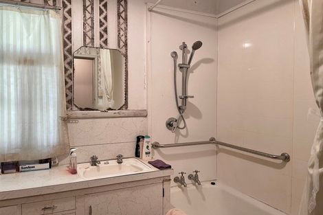 Photo of property in 3 Brookes Street, Inglewood, 4330