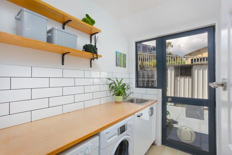 Photo of property in 57 Coster Street, Enner Glynn, Nelson, 7011