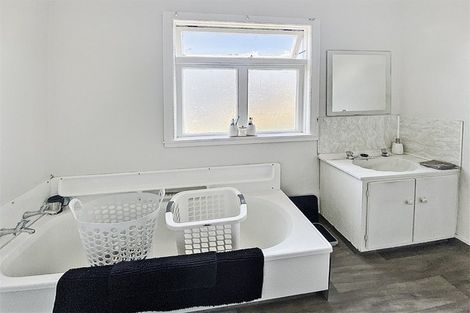 Photo of property in 5 Wilkie Street, Whanganui East, Whanganui, 4500