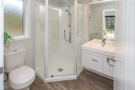 Photo of property in 33 Golf Vue Place, Castlecliff, Whanganui, 4501