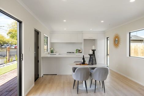 Photo of property in 18 Mount View Road, Melville, Hamilton, 3206