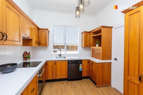 Photo of property in 71 Eglinton Road, Mornington, Dunedin, 9011