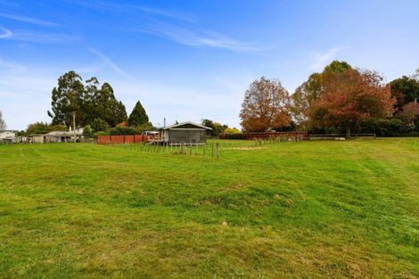 Photo of property in 28 Ward Road, Hamurana, 3097