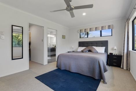 Photo of property in 227 Heta Road, Merrilands, New Plymouth, 4312