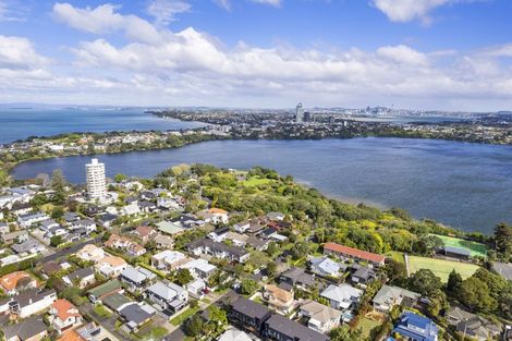 Photo of property in 5a Pierce Road, Milford, Auckland, 0620