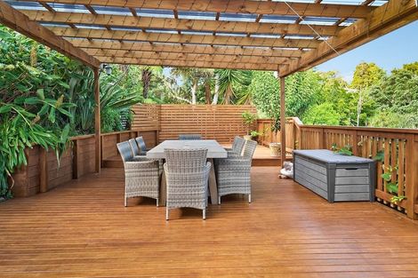 Photo of property in 23 Cedar Heights Avenue, Massey, Auckland, 0614