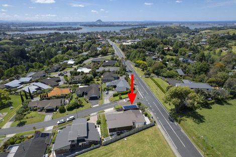 Photo of property in 1 Holcombrooke Lane, Welcome Bay, Tauranga, 3175